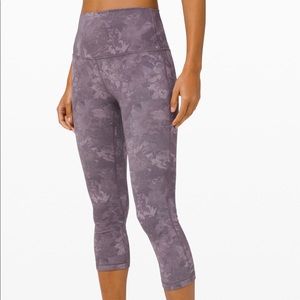 Lululemon align size 6 crop 21” NWT